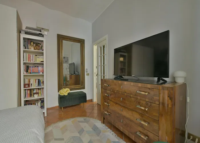 Vlad House, Close The Colosseum Διαμέρισμα *