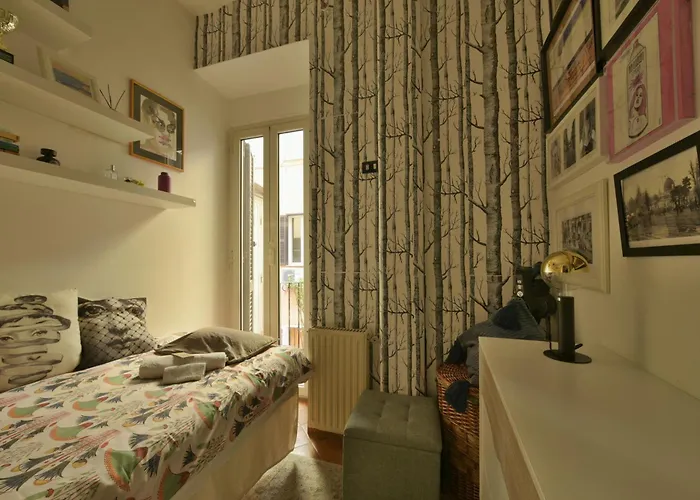 Vlad House, Close The Colosseum Ρώμη