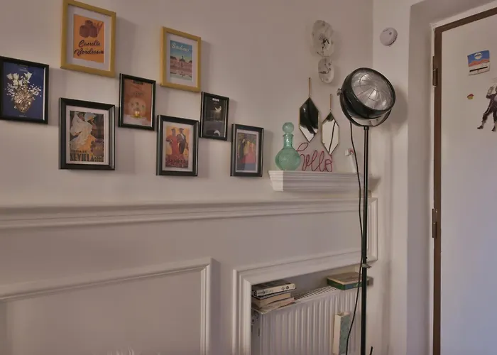 Vlad House, Close The Colosseum